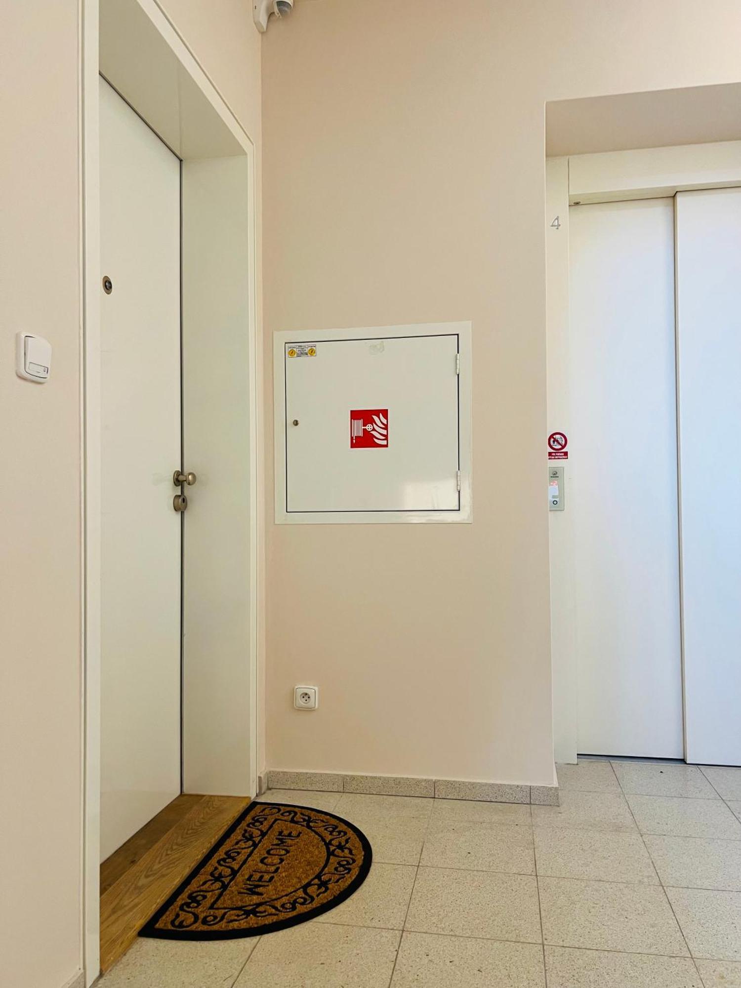 Artflora Kv Premium Apartment Karlovy Vary Ngoại thất bức ảnh