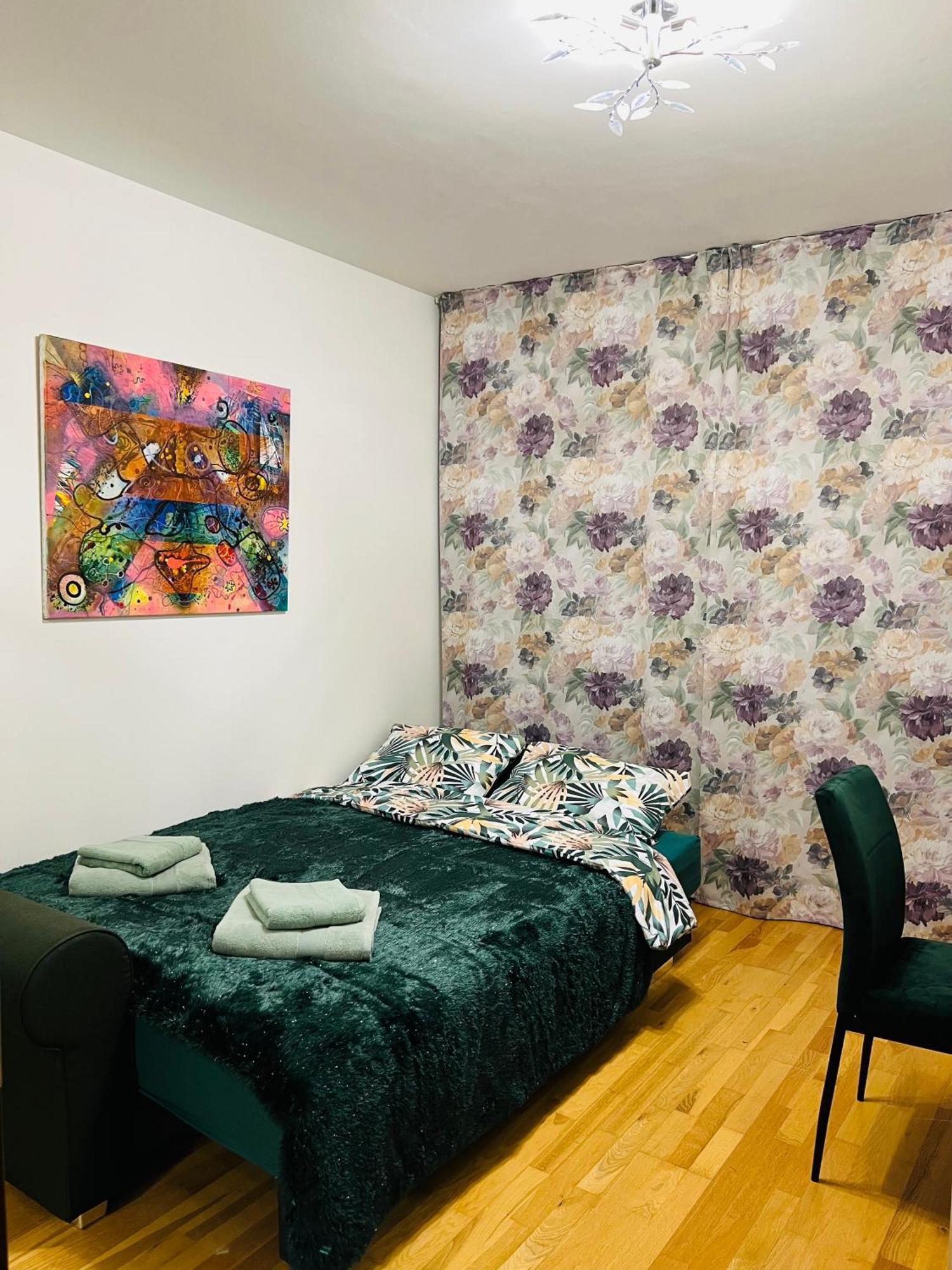 Artflora Kv Premium Apartment Karlovy Vary Ngoại thất bức ảnh