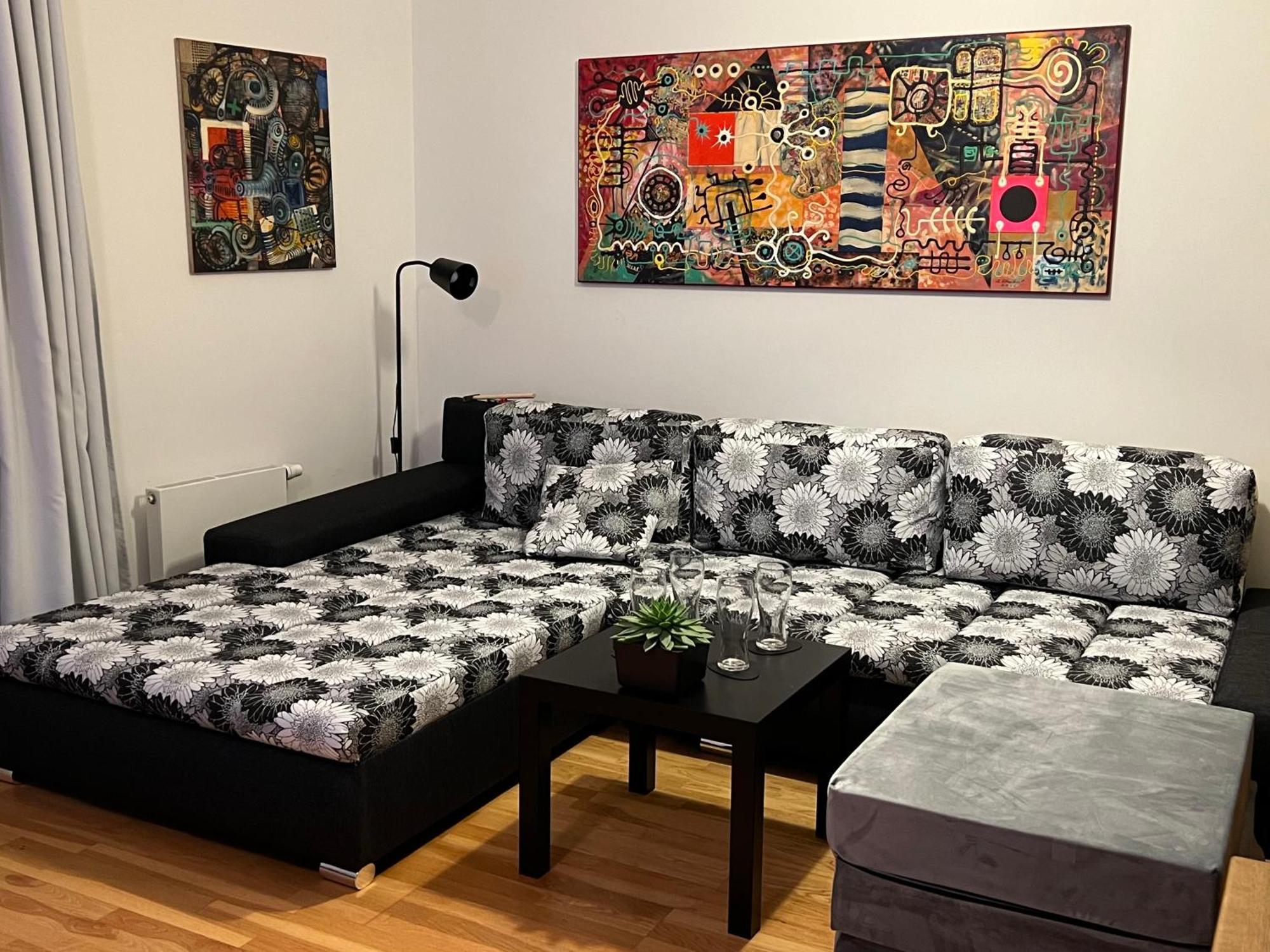 Artflora Kv Premium Apartment Karlovy Vary Ngoại thất bức ảnh