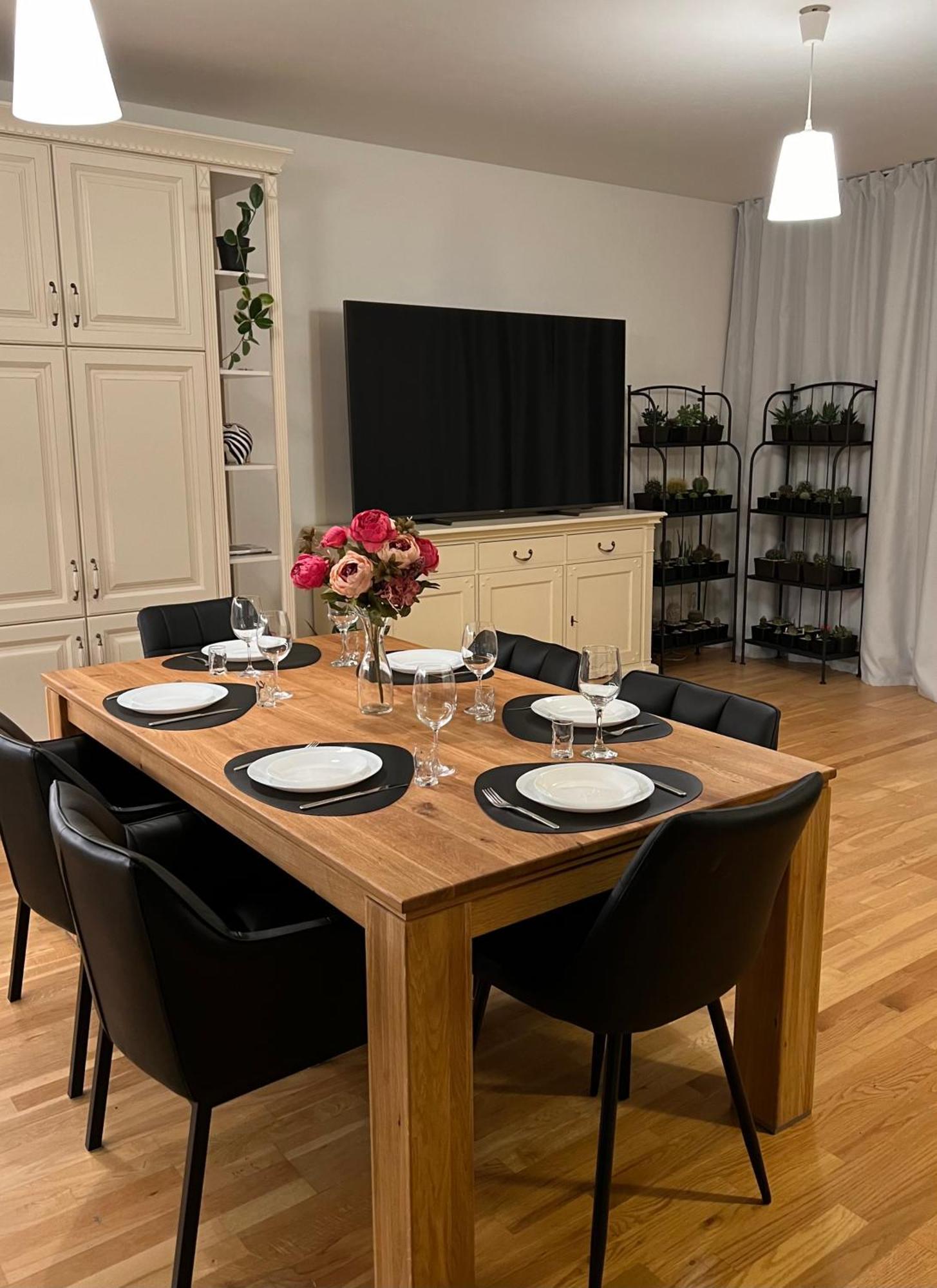Artflora Kv Premium Apartment Karlovy Vary Ngoại thất bức ảnh