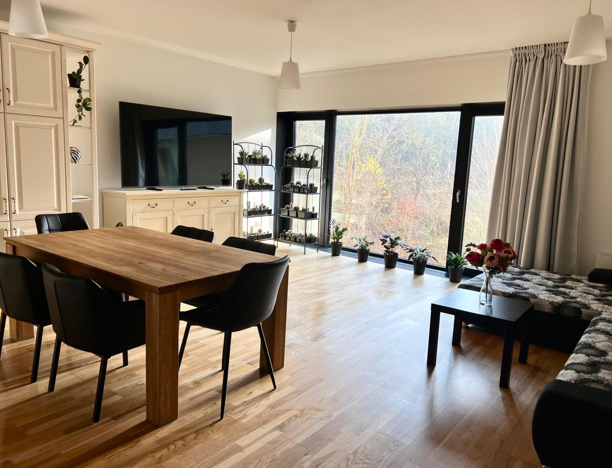 Artflora Kv Premium Apartment Karlovy Vary Ngoại thất bức ảnh